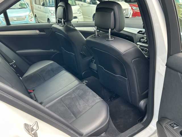 メルセデス・ベンツ Ｃ１８０ アバンギャルド 福岡県 2014(平26)年 5.1万km 白 純正ナビ/純正フロアマット/TV（ワンセグ）/Bluetooth/USBメモリー/ハンズフリー/オートライト/クルーズコントロール/電動格納ミラー/パワーシート（運転席/助手席）/HDD/CD/プッシュスタート/パーキングセンサー/レーンキープアシスト/横滑り防止/プリクラッシュ