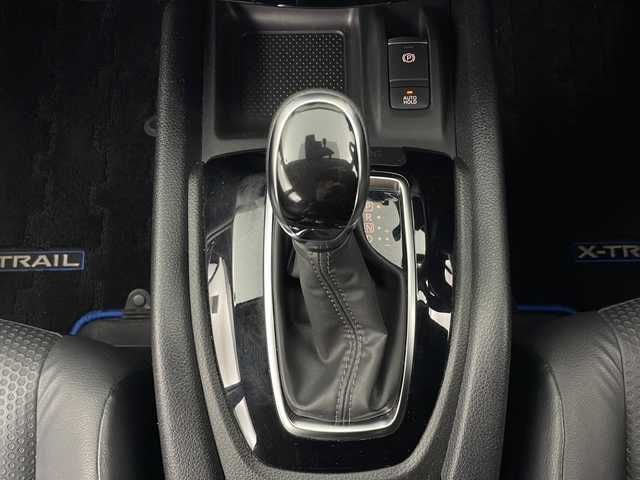 日産 エクストレイル ハイブリッド 20Xi 秋田県 2021(令3)年 6.9万km シャイニングブルー プロパイロット　/純正９インチナビ 【CD/DVD/SD/BT/AUX/HDMI】/フルセグＴＶ /デジタルインナーミラー /ハイビームアシスト/ETC2.0 /電動リアゲート/LEDヘッドライト /純正11インチフリップダウンモニター /全席シートヒーター/ルーフレール/全方位カメラ/ナビ連動ドライブレコーダー/取扱説明書/スマートキー/プッシュスタート/電格ミラー/ステアリングスイッチ/オートライト/ドライブモード切替/プッシュスタート/純正AW/横滑り防止装置/レーンキープアシスト/衝突被害軽減システム/コーナーセンサー