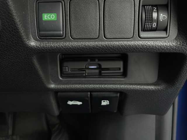 日産 エクストレイル ハイブリッド 20Xi 秋田県 2021(令3)年 6.9万km シャイニングブルー プロパイロット　/純正９インチナビ 【CD/DVD/SD/BT/AUX/HDMI】/フルセグＴＶ /デジタルインナーミラー /ハイビームアシスト/ETC2.0 /電動リアゲート/LEDヘッドライト /純正11インチフリップダウンモニター /全席シートヒーター/ルーフレール/全方位カメラ/ナビ連動ドライブレコーダー/取扱説明書/スマートキー/プッシュスタート/電格ミラー/ステアリングスイッチ/オートライト/ドライブモード切替/プッシュスタート/純正AW/横滑り防止装置/レーンキープアシスト/衝突被害軽減システム/コーナーセンサー