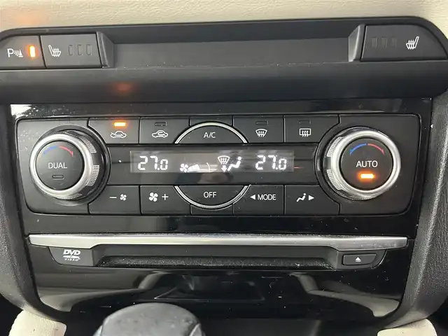 マツダ アテンザ ワゴン XD Lパッケージ 道央・札幌 2015(平27)年 6.9万km ディープクリスタルブルーマイカ ・４WD/・BOSEサウンド/・白レザーシート/・純正SDナビ/・CD/DVD/BT/フルセグ/AUX/USB/・バックカメラ/・ビルトインETC/・防眩ミラー/・HUD/・衝突軽減ブレーキ/・横滑り防止装置/・アダプティブクルーズコントロール/・レーンキープアシスト/・コーナーセンサー/・ブラインドスポットモニター/・アイドリングストップ/・パドルシフト/・LEDヘッドライト/・前後フォグ/・前席パワーシート/・D席シートメモリー/・前席シートヒーター