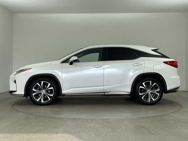 レクサス ＲＸ 200t バージョンL 兵庫県 2016(平28)年 6.7万km ソニッククォーツ ・パノラミックルーフ/・LEXUSsafety/・プリクラッシュセーフティ/・レーダークルーズコントロール/・オートマチックハイビーム/・リヤクロストラフィックアラート/・ブラインドスポットモニター/・クリアランスソナー/・純正12.3インチナビ＆TV＆BT＆USB＆DVD＆BD/・パノラマミックビューモニター/・ビルトインETC2.0/・レザーシート/・前席パワーシート/・全席シートヒーター/・前席シートベンチレーション/・純正20インチアルミホイール/・スマートキー/・パワーバックドア/・3眼LEDヘッドライト/・LEDフォグランプ/・オートライト/・ヘッドアップディスプレイ/・AC100V電源/・ステアリングヒーター/・ステアリングスイッチ