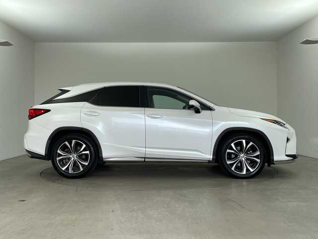 レクサス ＲＸ 200t バージョンL 兵庫県 2016(平28)年 6.7万km ソニッククォーツ ・パノラミックルーフ/・LEXUSsafety/・プリクラッシュセーフティ/・レーダークルーズコントロール/・オートマチックハイビーム/・リヤクロストラフィックアラート/・ブラインドスポットモニター/・クリアランスソナー/・純正12.3インチナビ＆TV＆BT＆USB＆DVD＆BD/・パノラマミックビューモニター/・ビルトインETC2.0/・レザーシート/・前席パワーシート/・全席シートヒーター/・前席シートベンチレーション/・純正20インチアルミホイール/・スマートキー/・パワーバックドア/・3眼LEDヘッドライト/・LEDフォグランプ/・オートライト/・ヘッドアップディスプレイ/・AC100V電源/・ステアリングヒーター/・ステアリングスイッチ