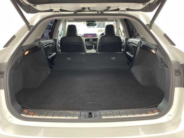 レクサス ＲＸ 200t バージョンL 兵庫県 2016(平28)年 6.7万km ソニッククォーツ ・パノラミックルーフ/・LEXUSsafety/・プリクラッシュセーフティ/・レーダークルーズコントロール/・オートマチックハイビーム/・リヤクロストラフィックアラート/・ブラインドスポットモニター/・クリアランスソナー/・純正12.3インチナビ＆TV＆BT＆USB＆DVD＆BD/・パノラマミックビューモニター/・ビルトインETC2.0/・レザーシート/・前席パワーシート/・全席シートヒーター/・前席シートベンチレーション/・純正20インチアルミホイール/・スマートキー/・パワーバックドア/・3眼LEDヘッドライト/・LEDフォグランプ/・オートライト/・ヘッドアップディスプレイ/・AC100V電源/・ステアリングヒーター/・ステアリングスイッチ