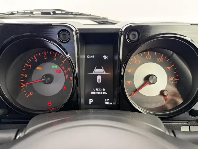 スズキ ジムニー XC 愛知県 2025(令7)年 0.1千km ジャングルグリーン 純正ディスプレイオーディオ/（Bluetooth/AM/FM/USB入力）/バックカメラ/シートヒーター/電動格納ミラー/フルフラット/LEDライト/ステアリングリモコン/ダウンヒルアシスト/コーナーセンサー/アダプティブクルーズコントロール/衝突軽減システム/純正AW