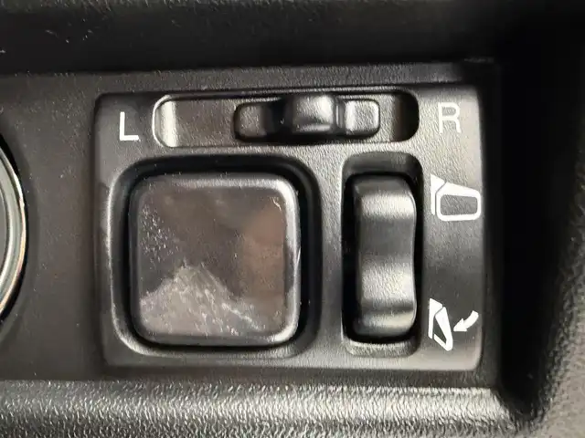 スズキ ジムニー XC 愛知県 2025(令7)年 0.1千km ジャングルグリーン 純正ディスプレイオーディオ/（Bluetooth/AM/FM/USB入力）/バックカメラ/シートヒーター/電動格納ミラー/フルフラット/LEDライト/ステアリングリモコン/ダウンヒルアシスト/コーナーセンサー/アダプティブクルーズコントロール/衝突軽減システム/純正AW