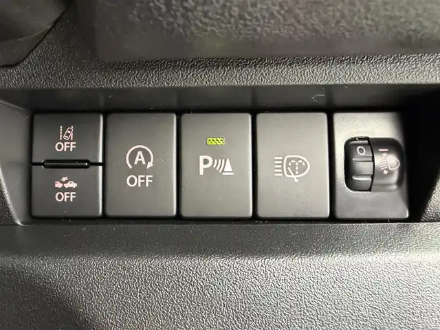 スズキ ジムニー XC 愛知県 2025(令7)年 0.1千km ジャングルグリーン 純正ディスプレイオーディオ/（Bluetooth/AM/FM/USB入力）/バックカメラ/シートヒーター/電動格納ミラー/フルフラット/LEDライト/ステアリングリモコン/ダウンヒルアシスト/コーナーセンサー/アダプティブクルーズコントロール/衝突軽減システム/純正AW