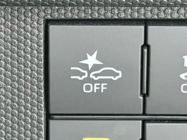 ダイハツ タフト G ターボ 大阪府 2020(令2)年 1.9万km シャイニングホワイトパール ガラスルーフ 社外マフラー 純正9incナビTV 360カメラ シートヒーター レーダークルコン 衝突軽減ブレーキ レーンアシスト スマートキー プッシュスタート 置き型充電 ドライブレコーダー