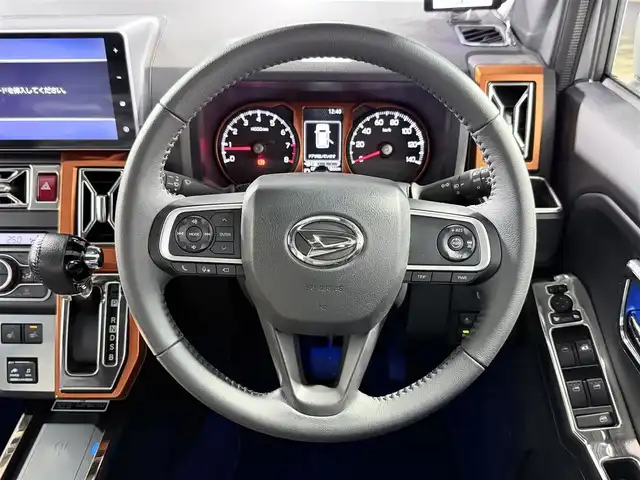 ダイハツ タフト G ターボ 大阪府 2020(令2)年 1.9万km シャイニングホワイトパール ガラスルーフ 社外マフラー 純正9incナビTV 360カメラ シートヒーター レーダークルコン 衝突軽減ブレーキ レーンアシスト スマートキー プッシュスタート 置き型充電 ドライブレコーダー