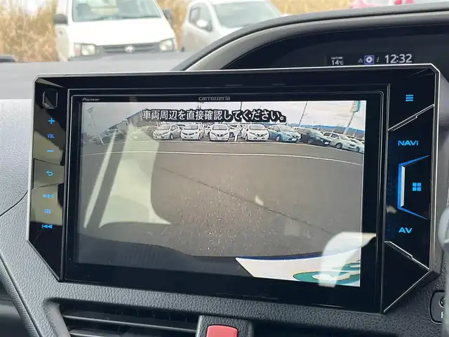 トヨタ ヴォクシー ZS 煌 奈良県 2018(平30)年 6.4万km ブラック トヨタセーフティ　/両側パワースライド　/カロッツェリアサイバーフルセグナビ９インチ　/【ＡＶＩＣ－ＣＥ９０１ＶＯ】　/純正AW　205/60/R16　/純正フロアマット　/３列シート　/８人乗り仕様　/ETC