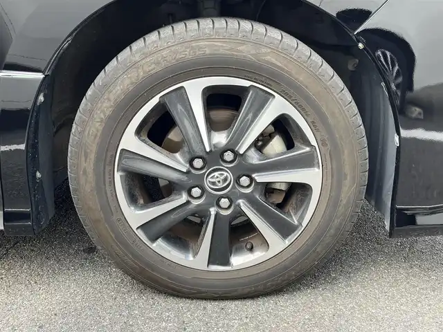 トヨタ ヴォクシー ZS 煌 奈良県 2018(平30)年 6.4万km ブラック トヨタセーフティ　/両側パワースライド　/カロッツェリアサイバーフルセグナビ９インチ　/【ＡＶＩＣ－ＣＥ９０１ＶＯ】　/純正AW　205/60/R16　/純正フロアマット　/３列シート　/８人乗り仕様　/ETC