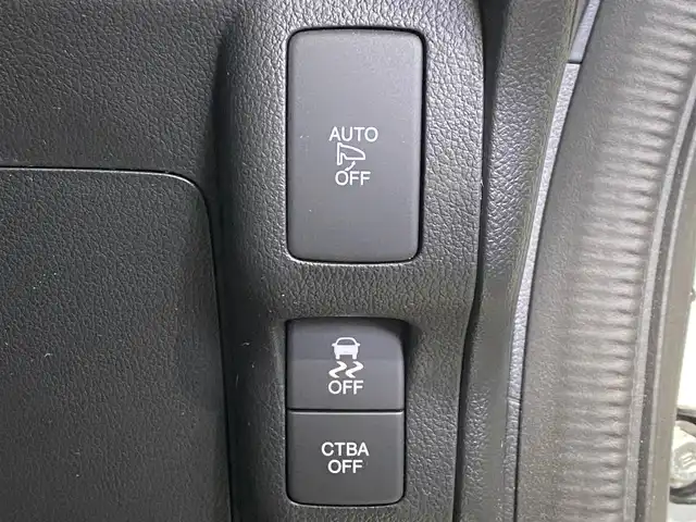 ホンダ Ｎ ＢＯＸ 岐阜県 2017(平29)年 3万km プレミアムホワイトパールⅡ 両側パワースライドドア/バックカメラ/純正ナビ　CD/DVD/ハーフレザーシート/LEDヘッドライト/ステアリングスイッチ/クルーズコントロール/アイドリングストップ/取扱説明書/保証書/スペアキー/ETC/純正フロアマット