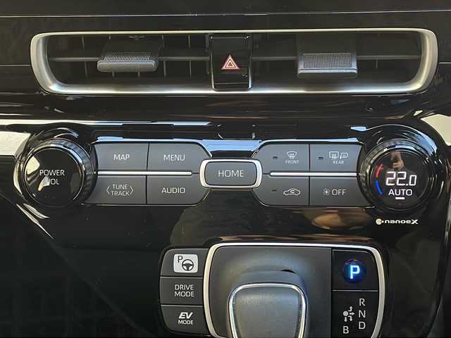 トヨタ アクア Z 神奈川県 2021(令3)年 1.1万km プラチナホワイトパールマイカ 純正ナビ/(FM/AM/TV/BT/Miracast)/バック/全周囲カメラ/BSM/ETC2.0/レーダークルーズコントロール/パーキングアシスト/HUD/ドライブレコーダー(前後)/コーナーセンサー/USB入力端子/レーンキープアシスト/純正AW/スペアキー