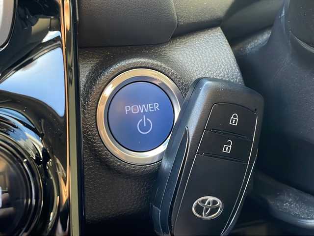 トヨタ アクア Z 神奈川県 2021(令3)年 1.1万km プラチナホワイトパールマイカ 純正ナビ/(FM/AM/TV/BT/Miracast)/バック/全周囲カメラ/BSM/ETC2.0/レーダークルーズコントロール/パーキングアシスト/HUD/ドライブレコーダー(前後)/コーナーセンサー/USB入力端子/レーンキープアシスト/純正AW/スペアキー