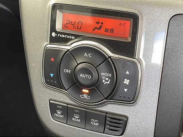スズキ ソリオ HV MZ 千葉県 2017(平29)年 4.4万km ピュアホワイトP 横滑り防止装置/社外7インチSDナビ（CN-RE03WD）/　（Bluetooth/CD/DVD/フルセグTV）/社外ETC/アイドリングストップ/純正フロアマット/パワーステアリング/両側パワースライドドア/オートライト/キセノンヘッドライト/純正15インチアルミホイール