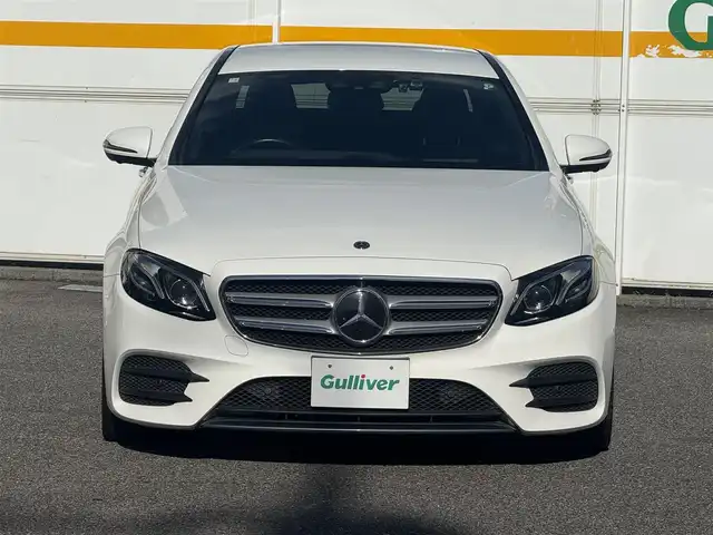 メルセデス・ベンツ Ｅ２２０ｄ ローレウスエディション 愛知県 2020(令2)年 7.1万km ポーラホワイト /禁煙//正規ディーラー車//AMGライン　//エアバランスパッケージ//エクスクルーシブパッケージ//レーダーセーフティパッケージ//ブルメスターサウンド　//純正19AW//メーカーナビ　//フルセグ/USB/SD//AndroidAuto/AppleCarPlay//全方位カメラ　//ETC2.0　//前後ドラレコ//デジタルルームミラー　//パワーバックドア//黒革　//前後シートヒーター　//メモリ付パワーシート//BSA/LCA/ACC/HUD/パーキングアシスト//アテンションアシスト/ブレーキアシスト//アイドリングストップ　//革巻きステアリング//ステアリングスイッチ//パドルシフト//アンビエントライト//オートリトラミラー //LEDオートライト //純正マット//保証書　//取説　//ディーラー記録簿　//スペアキー