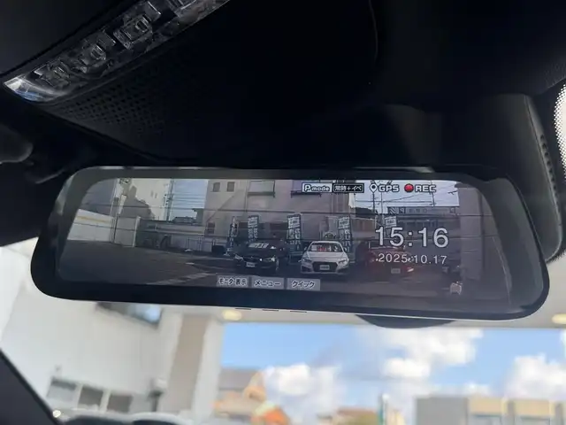 メルセデス・ベンツ Ｅ２２０ｄ ローレウスエディション 愛知県 2020(令2)年 7.1万km ポーラホワイト /禁煙//正規ディーラー車//AMGライン　//エアバランスパッケージ//エクスクルーシブパッケージ//レーダーセーフティパッケージ//ブルメスターサウンド　//純正19AW//メーカーナビ　//フルセグ/USB/SD//AndroidAuto/AppleCarPlay//全方位カメラ　//ETC2.0　//前後ドラレコ//デジタルルームミラー　//パワーバックドア//黒革　//前後シートヒーター　//メモリ付パワーシート//BSA/LCA/ACC/HUD/パーキングアシスト//アテンションアシスト/ブレーキアシスト//アイドリングストップ　//革巻きステアリング//ステアリングスイッチ//パドルシフト//アンビエントライト//オートリトラミラー //LEDオートライト //純正マット//保証書　//取説　//ディーラー記録簿　//スペアキー