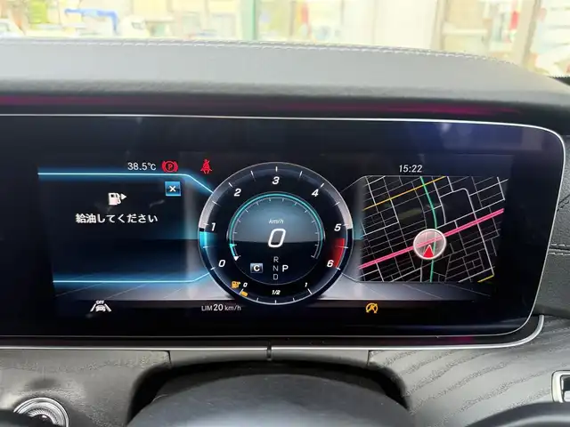 メルセデス・ベンツ Ｅ２２０ｄ ローレウスエディション 愛知県 2020(令2)年 7.1万km ポーラホワイト /禁煙//正規ディーラー車//AMGライン　//エアバランスパッケージ//エクスクルーシブパッケージ//レーダーセーフティパッケージ//ブルメスターサウンド　//純正19AW//メーカーナビ　//フルセグ/USB/SD//AndroidAuto/AppleCarPlay//全方位カメラ　//ETC2.0　//前後ドラレコ//デジタルルームミラー　//パワーバックドア//黒革　//前後シートヒーター　//メモリ付パワーシート//BSA/LCA/ACC/HUD/パーキングアシスト//アテンションアシスト/ブレーキアシスト//アイドリングストップ　//革巻きステアリング//ステアリングスイッチ//パドルシフト//アンビエントライト//オートリトラミラー //LEDオートライト //純正マット//保証書　//取説　//ディーラー記録簿　//スペアキー