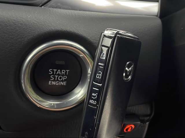 マツダ ＣＸ－５ XD スポーツアピアランス 新潟県 2022(令4)年 1万km スノーフレイクホワイトパールマイカ 4WD/純正ナビ/　　フルセグ/CD/DVD/USB/BT/アラウンドビューモニター/パワーバックドア/レーダークルーズコントロール/LEDオートライト/Fフォグ/レザーシート/パワーシート/シートメモリー/シートヒーター/純正19インチアルミホイール/パドルシフト/ステリングヒーター/アイドリングストップ/USBポート/置くだけ充電/スマートキー/ETC