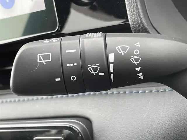トヨタ ヴォクシー S－Z 茨城県 2022(令4)年 2.4万km アティチュードブラックマイカ 革巻きステアリング/10インチナビ機能付きDA/DVDプレイヤー/バックカメラ/純正ドライブレコーダー/両側パワースライドドア/ハーフレザーシート/シートヒーター/USB/HDMI/トヨタセーフティセンス/レーダークルーズコントロール/LEDヘッドライト/ETC