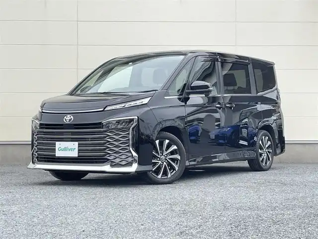 トヨタ ヴォクシー S－Z 茨城県 2022(令4)年 2.4万km アティチュードブラックマイカ 革巻きステアリング/10インチナビ機能付きDA/DVDプレイヤー/バックカメラ/純正ドライブレコーダー/両側パワースライドドア/ハーフレザーシート/シートヒーター/USB/HDMI/トヨタセーフティセンス/レーダークルーズコントロール/LEDヘッドライト/ETC