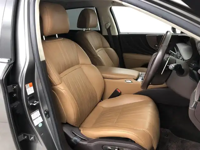 レクサス ＬＳ 500 バージョンL 愛知県 2018(平30)年 6.9万km マンガンラスター オプションボディカラー（マンガンラスター）/ムーンルーフ/純正フロアマット/予防安全パッケージ/　　・衝突被害軽減ブレーキ/　　・フロントクロストラフィックアラート/　　・車線はみ出しアラート/　　・ハンドル操作サポート/　　・レーンチェンジアシスト/　　・追従ドライブ支援機能/　　・自動ハイビーム/　　・標識読み取りディスプレイ/　　・発進遅れ告知機能/　　・ドライバー異常時対応システム/　　・ドライバーモニター連携/　　・プロアクティブドライビングアシスト/ブラインドスポットモニター/パノラミックビューモニター /三眼フルLEDヘッドランプ/ITS Connect/HUD/ステアリングリモコン/パドルシフト/パワーシート/シートメモリ/シートヒーター/エアシート/レーダー探知機/スマートキー