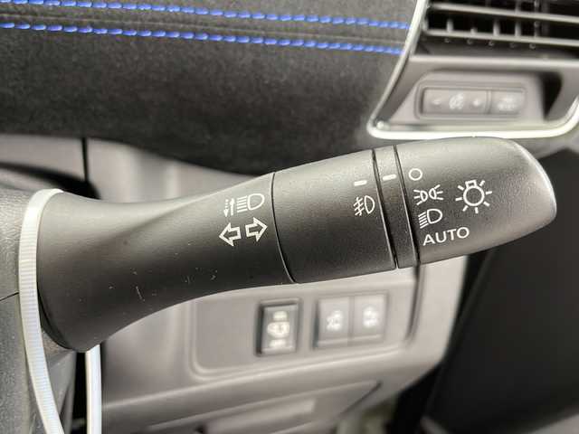 日産 セレナ オーテック セーフティパッケージ 千葉県 2019(平31)年 4.6万km ブリリアントホワイトパール 禁煙車　/衝突軽減システム　/アルパイン１１型ナビ　/ＡＭ　ＦＭ　ＣＤ　ＤＶＤ　ＢＴ　フルセグ　/後席モニター　/全周囲カメラ　/プロパイロット　/両側電動スライドドア　/レーンキープアシスト　/標識検知機能　/コーナーセンサー/デジタルインナーミラー/電格ミラー/LEDヘッドライト/オートライト/電子パーキング/ブレーキホールド/ETC/ステアリングリモコン