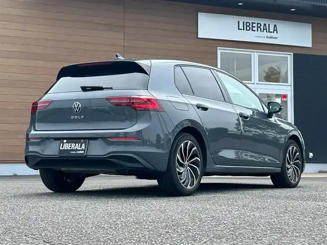 フォルクスワーゲン ＶＷ ゴルフ TDI アクティブアドバンス 宮崎県 2022(令4)年 3.4万km グレー 純正メモリナビ/・Bluetooth/・フルセグテレビ /・アップルカープレイ /・アンドロイドオート/・ミラーリンク/衝突軽減ブレーキ/ETC/バックカメラ/・コーナーセンサー/アクティブクルーズコントロール/・レーンキープ /・ブラインドスポット/純正ドライブレコーダー/DN席シートヒーター/LEDヘッドライト/・オートライト/・オートハイビーム/ハンドルヒーター/アンビエントライト/ヘッドアップディスプレイ/ワイヤレスチャージ/スマートキー/純正17インチアルミホイール