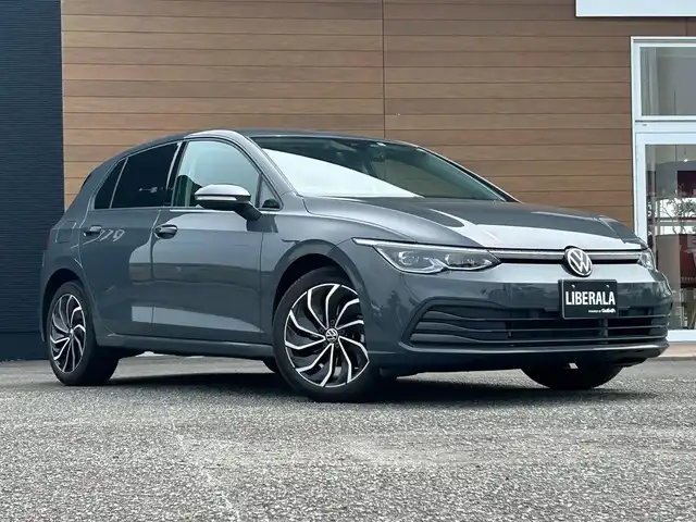 フォルクスワーゲン ＶＷ ゴルフ TDI アクティブアドバンス 宮崎県 2022(令4)年 3.4万km グレー 純正メモリナビ/・Bluetooth/・フルセグテレビ /・アップルカープレイ /・アンドロイドオート/・ミラーリンク/衝突軽減ブレーキ/ETC/バックカメラ/・コーナーセンサー/アクティブクルーズコントロール/・レーンキープ /・ブラインドスポット/純正ドライブレコーダー/DN席シートヒーター/LEDヘッドライト/・オートライト/・オートハイビーム/ハンドルヒーター/アンビエントライト/ヘッドアップディスプレイ/ワイヤレスチャージ/スマートキー/純正17インチアルミホイール