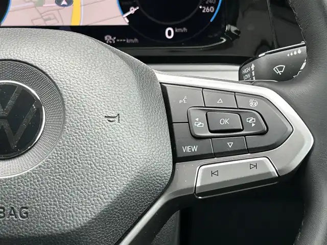 フォルクスワーゲン ＶＷ ゴルフ TDI アクティブアドバンス 宮崎県 2022(令4)年 3.4万km グレー 純正メモリナビ/・Bluetooth/・フルセグテレビ /・アップルカープレイ /・アンドロイドオート/・ミラーリンク/衝突軽減ブレーキ/ETC/バックカメラ/・コーナーセンサー/アクティブクルーズコントロール/・レーンキープ /・ブラインドスポット/純正ドライブレコーダー/DN席シートヒーター/LEDヘッドライト/・オートライト/・オートハイビーム/ハンドルヒーター/アンビエントライト/ヘッドアップディスプレイ/ワイヤレスチャージ/スマートキー/純正17インチアルミホイール