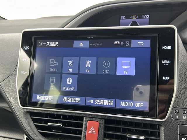 トヨタ ヴォクシー ZS 煌 宮城県 2018(平30)年 7.1万km ボルドーマイカメタリック Toyota Safety Sense /・プリクラッシュセーフティ/・レーンディパーチャーアラート/・オートマチックハイビーム/クルーズコントロール/純正10インチSDナビ/・BT.CD.DVD.USB.SD.HDMI/バックカメラ/フルセグTV/両側パワースライドドア/純正12.1インチフリップダウンモニター/ドライブレコーダー（F）/ビルトインETC/ステアリングスイッチ/LEDヘッドライト/LEDフォグライト/プッシュスタート/スマートキー/アイドリングストップ/社外フロアマット/純正16インチAW/ロールサンシェード/シートバックテーブル