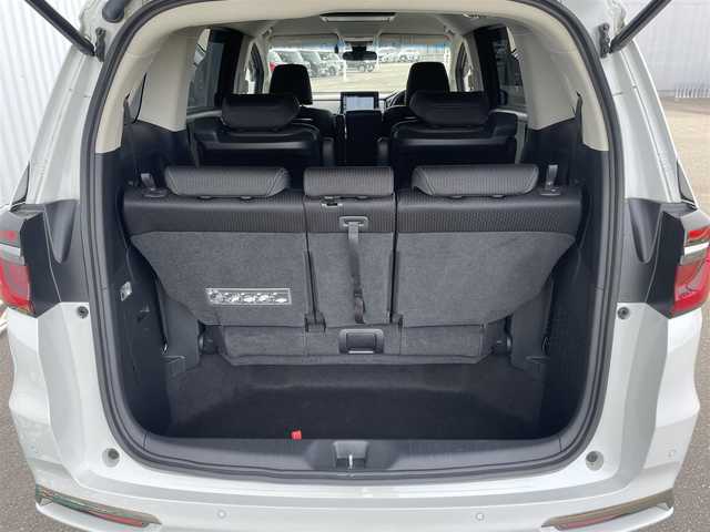 ホンダ オデッセイ アブソルート EX 熊本県 2022(令4)年 4万km パール 純正10インチナビ（VXU-227DYi）/・フルセグTV/Bluetooth/DVD/CD/HDMI/純正12.8型フリップダウンモニター/全周囲カメラ/両側パワースライドドア/パワーテールゲート/シートヒーター/純正前後ドライブレコーダー/前後コーナーセンサー/ビルトインETC2.0/純正18インチアルミホイール/純正フロアマット/純正ドアバイザー/ホンダセンシング/・標識認識システム/・CMBS（衝突軽減システム）/・ACC先行車検知音/・先行車発信警報/・路外逸脱抑制システム/・レーンキープアシストシステム/・ブラインドスポットシステム