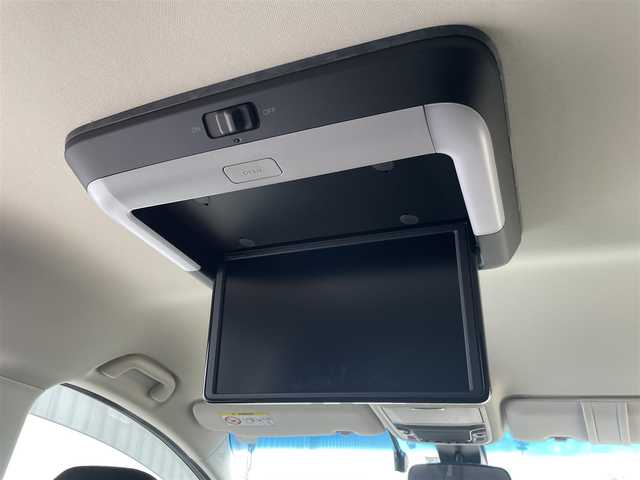 ホンダ オデッセイ アブソルート EX 熊本県 2022(令4)年 4万km パール 純正10インチナビ（VXU-227DYi）/・フルセグTV/Bluetooth/DVD/CD/HDMI/純正12.8型フリップダウンモニター/全周囲カメラ/両側パワースライドドア/パワーテールゲート/シートヒーター/純正前後ドライブレコーダー/前後コーナーセンサー/ビルトインETC2.0/純正18インチアルミホイール/純正フロアマット/純正ドアバイザー/ホンダセンシング/・標識認識システム/・CMBS（衝突軽減システム）/・ACC先行車検知音/・先行車発信警報/・路外逸脱抑制システム/・レーンキープアシストシステム/・ブラインドスポットシステム