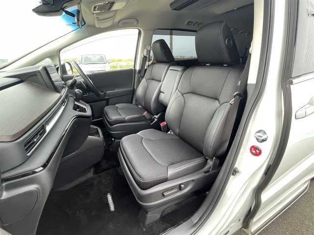 ホンダ オデッセイ アブソルート EX 熊本県 2022(令4)年 4万km パール 純正10インチナビ（VXU-227DYi）/・フルセグTV/Bluetooth/DVD/CD/HDMI/純正12.8型フリップダウンモニター/全周囲カメラ/両側パワースライドドア/パワーテールゲート/シートヒーター/純正前後ドライブレコーダー/前後コーナーセンサー/ビルトインETC2.0/純正18インチアルミホイール/純正フロアマット/純正ドアバイザー/ホンダセンシング/・標識認識システム/・CMBS（衝突軽減システム）/・ACC先行車検知音/・先行車発信警報/・路外逸脱抑制システム/・レーンキープアシストシステム/・ブラインドスポットシステム