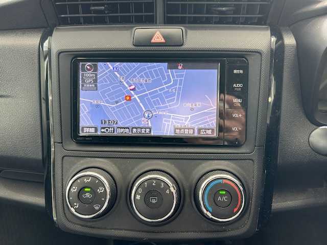 トヨタ カローラ アクシオ 1．5X 宮城県 2015(平27)年 15.7万km スーパーホワイトⅡ 4WD/純正メモリナビ/AM/FM/BT/CD/フルセグTV/バックカメラ/社外アルミ夏タイヤ15インチ/フロントワイパーデアイサー/ヘッドランプレベライザー/横滑り防止装置/衝突被害軽減システム/ウィンカードアミラー/ETC/保証書・記録簿・取扱説明書