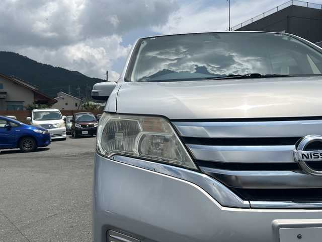 日産 セレナ ハイウェイスター 山梨県 2012(平24)年 5.4万km エターナルスノーホワイト 4WD/片側パワースライドドア/純正ナビ/フルセグTV/純正フロアマット/純正アルミホイール/リアエアコン/ETC/クルーズコントロール/スマートキー/エンジンスターター