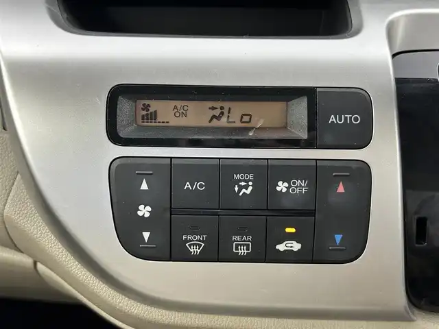 ホンダ Ｎ ＷＧＮ G 愛知県 2015(平27)年 6.9万km カトラリーシルバーM 8インチ純正ナビ/（CD/BT/ラジオ）/バックカメラ/横滑り防止/ステアリングスイッチ/社外フロアマット/ドアバイザー/電格ミラー/パワーウィンドウ