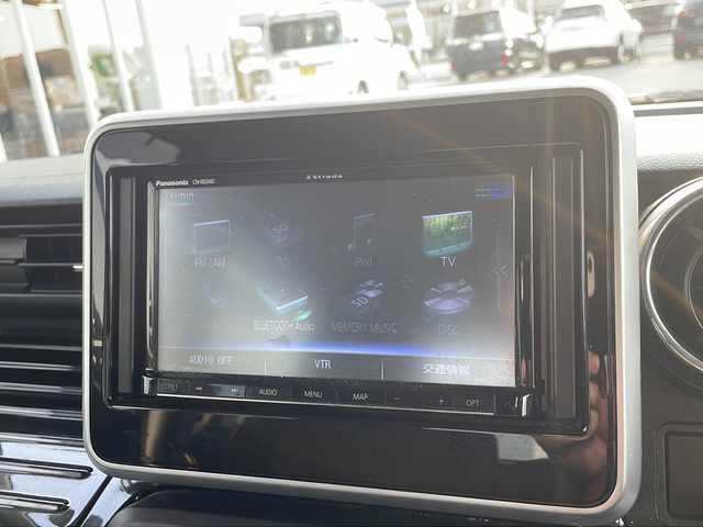 スズキ スペーシア カスタム HYBRID GS 熊本県 2018(平30)年 9.9万km ピュアホワイトP (株)IDOMが運営する【じしゃロン熊本店】の自社ローン専用車両になりますこちらは現金またはオートローンご利用時の価格です。自社ローンご希望の方は別途その旨お申付け下さい/社外ナビ（フルセグＴＶ　ＣＤ　ＢＴ）　/片側パワースライドドア　/ＥＴＣ　/アイドリングストップ　/ステアリングスイッチ　/Ｗ＋サイドエアバッグ　/シートヒーター