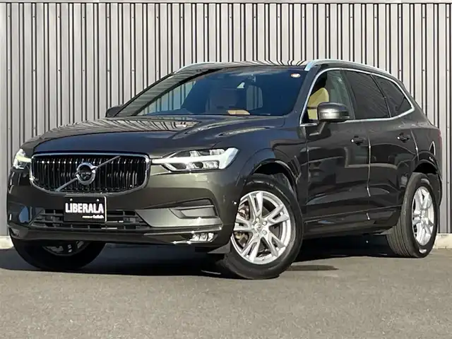 ボルボ ＸＣ６０ T5 AWD モーメンタム 福島県 2018(平30)年 4.8万km グレー ワンオーナー/アダプティブクルーズコントロール/ブラインドスポットモニター/レーンキープアシスト/茶革シート/パワーシート(前席)/シートヒーター(前席)/パワーリアゲート/フットオープナー/純正ナビ(BT/USB/CD)/AppleCarPlay/フルセグTV/360°カメラ/純正18AW/自動駐車/パーキングアシスト/コーナーリングライト/アダプティブヘッドライト/ドライブレコーダー(前方)/ETC/取扱説明書/保証書/スペアキー
