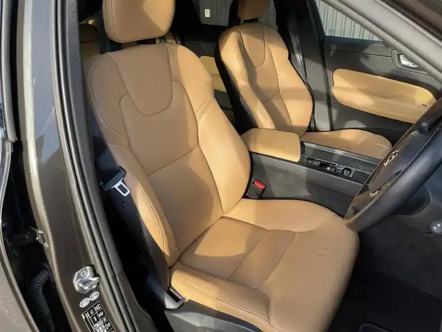 ボルボ ＸＣ６０ T5 AWD モーメンタム 福島県 2018(平30)年 4.8万km グレー ワンオーナー/アダプティブクルーズコントロール/ブラインドスポットモニター/レーンキープアシスト/茶革シート/パワーシート(前席)/シートヒーター(前席)/パワーリアゲート/フットオープナー/純正ナビ(BT/USB/CD)/AppleCarPlay/フルセグTV/360°カメラ/純正18AW/自動駐車/パーキングアシスト/コーナーリングライト/アダプティブヘッドライト/ドライブレコーダー(前方)/ETC/取扱説明書/保証書/スペアキー