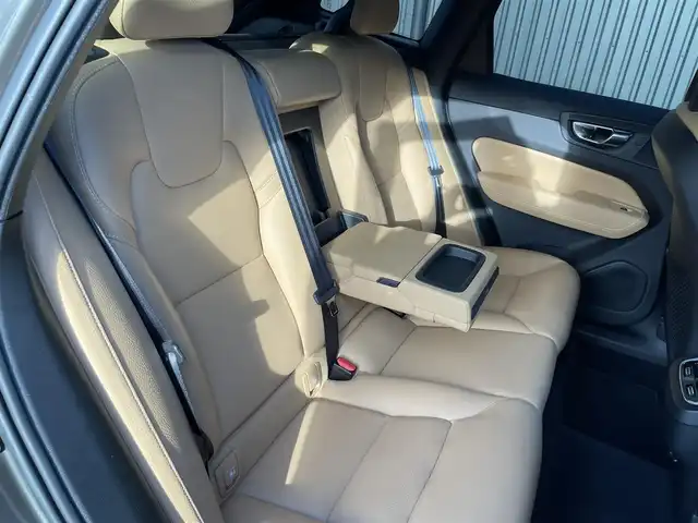 ボルボ ＸＣ６０ T5 AWD モーメンタム 福島県 2018(平30)年 4.8万km グレー ワンオーナー/アダプティブクルーズコントロール/ブラインドスポットモニター/レーンキープアシスト/茶革シート/パワーシート(前席)/シートヒーター(前席)/パワーリアゲート/フットオープナー/純正ナビ(BT/USB/CD)/AppleCarPlay/フルセグTV/360°カメラ/純正18AW/自動駐車/パーキングアシスト/コーナーリングライト/アダプティブヘッドライト/ドライブレコーダー(前方)/ETC/取扱説明書/保証書/スペアキー