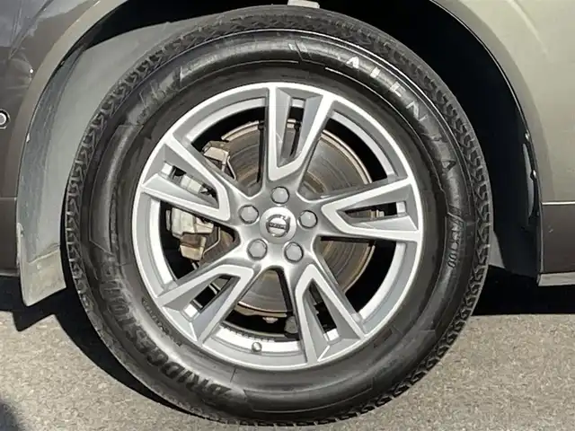 ボルボ ＸＣ６０ T5 AWD モーメンタム 福島県 2018(平30)年 4.8万km グレー ワンオーナー/アダプティブクルーズコントロール/ブラインドスポットモニター/レーンキープアシスト/茶革シート/パワーシート(前席)/シートヒーター(前席)/パワーリアゲート/フットオープナー/純正ナビ(BT/USB/CD)/AppleCarPlay/フルセグTV/360°カメラ/純正18AW/自動駐車/パーキングアシスト/コーナーリングライト/アダプティブヘッドライト/ドライブレコーダー(前方)/ETC/取扱説明書/保証書/スペアキー