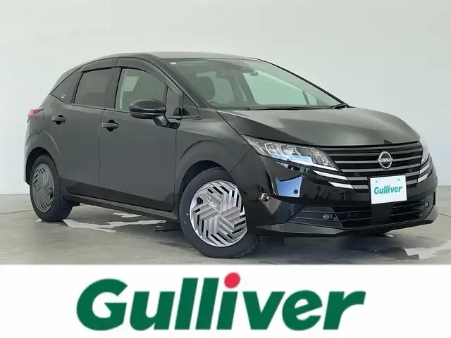 日産 ノート X 富山県 2024(令6)年 3.6万km スーパーブラック 純正9型ナビ（AM/FM/BT/フルセグ）/全方位カメラ/ドライブレコーダー/ETC/デジタルインナーミラー/オートホールド付電子パーキング/ブラインドスポットモニター/衝突被害軽減システム/レーダークルーズコントロール/レーンキープアシスト/コーナーセンサー/横滑り防止装置/アイドリングストップ/オートLEDライト/オートマチックハイビーム/純正フロアマット/ステアリングスイッチ/スマートキー/スペアキー