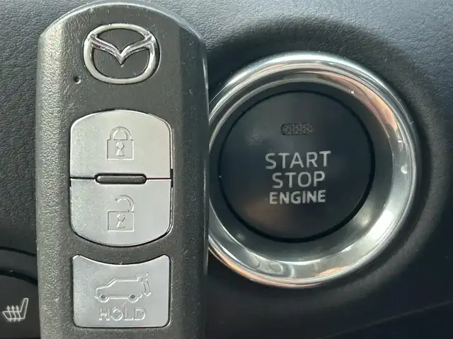 マツダ ＣＸ－５ XD Lパッケージ 兵庫県 2017(平29)年 5.9万km スノーフレイクホワイトパールマイカ 純正SDナビ/BTオーディオ/CD/DVD再生機能/バックカメラ/サンルーフ/前席パワーシート/前席シートヒーター/ステアリングヒーター/BOSEサウンドシステム/パワーバックドア/LEDヘッドライト/純正ナビ19インチAW/電動パーキングブレーキ