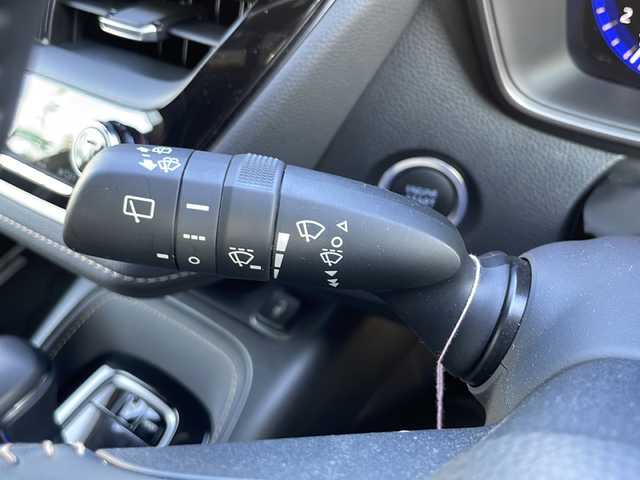 トヨタ カローラツーリング ダブルバイビー 兵庫県 2022(令4)年 1万km プラチナホワイトパールマイカ 保証書・取説・有/純正メモリーナビ・BT・FM・AM/バックカメラ/ETC2.0/前後ドライブレコーダー/追尾機能付きクルーズコントロール/車線逸脱防止支援システム/衝突被害軽減ブレーキ/パーキングブレーキサポート/クリアランスソナー/リアトラフィックアラート/ロードサインアシスト/ハンドルヒーター/シートヒーター/ブレーキホールド/電動パーキングブレーキ/ブラインドスポットミラー/プッシュスタート/スマートキー×2/純正フロアマット/純正ドアバイザー