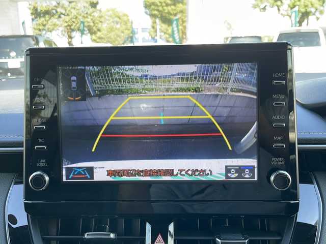 トヨタ カローラツーリング ダブルバイビー 兵庫県 2022(令4)年 1万km プラチナホワイトパールマイカ 保証書・取説・有/純正メモリーナビ・BT・FM・AM/バックカメラ/ETC2.0/前後ドライブレコーダー/追尾機能付きクルーズコントロール/車線逸脱防止支援システム/衝突被害軽減ブレーキ/パーキングブレーキサポート/クリアランスソナー/リアトラフィックアラート/ロードサインアシスト/ハンドルヒーター/シートヒーター/ブレーキホールド/電動パーキングブレーキ/ブラインドスポットミラー/プッシュスタート/スマートキー×2/純正フロアマット/純正ドアバイザー