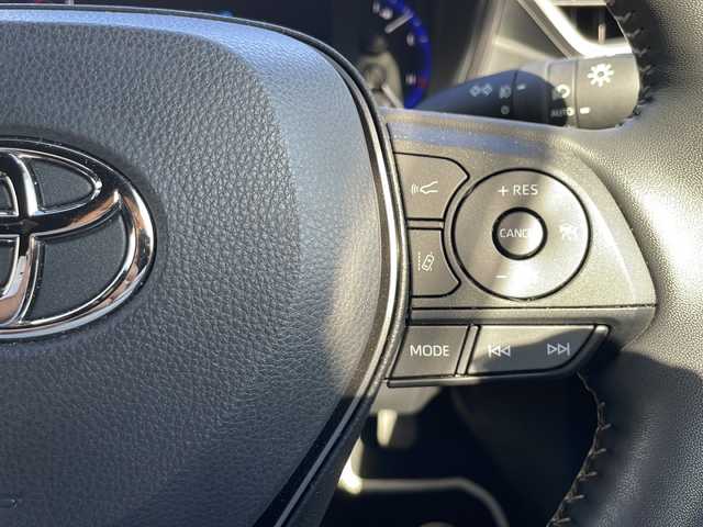 トヨタ カローラツーリング ダブルバイビー 兵庫県 2022(令4)年 1万km プラチナホワイトパールマイカ 保証書・取説・有/純正メモリーナビ・BT・FM・AM/バックカメラ/ETC2.0/前後ドライブレコーダー/追尾機能付きクルーズコントロール/車線逸脱防止支援システム/衝突被害軽減ブレーキ/パーキングブレーキサポート/クリアランスソナー/リアトラフィックアラート/ロードサインアシスト/ハンドルヒーター/シートヒーター/ブレーキホールド/電動パーキングブレーキ/ブラインドスポットミラー/プッシュスタート/スマートキー×2/純正フロアマット/純正ドアバイザー