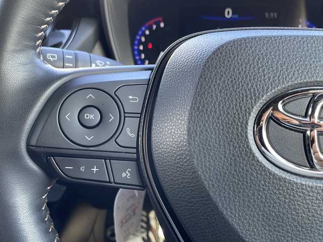 トヨタ カローラツーリング ダブルバイビー 兵庫県 2022(令4)年 1万km プラチナホワイトパールマイカ 保証書・取説・有/純正メモリーナビ・BT・FM・AM/バックカメラ/ETC2.0/前後ドライブレコーダー/追尾機能付きクルーズコントロール/車線逸脱防止支援システム/衝突被害軽減ブレーキ/パーキングブレーキサポート/クリアランスソナー/リアトラフィックアラート/ロードサインアシスト/ハンドルヒーター/シートヒーター/ブレーキホールド/電動パーキングブレーキ/ブラインドスポットミラー/プッシュスタート/スマートキー×2/純正フロアマット/純正ドアバイザー