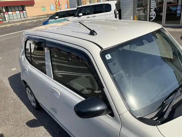 スズキ アルト L 滋賀県 2022(令4)年 1.4万km ソフトベージュメタリック ワンオーナー/車検9年8月まで/スズキセーフティサポート/アップグレードパッケージ/LEDヘッドライト/前席シートヒーター/オートエアコン/クラリオンCD/USBプレーヤー/ブラックドアミラー/リモコンキー/純正フロアマット/スペアキー有り/取扱説明書/保証書