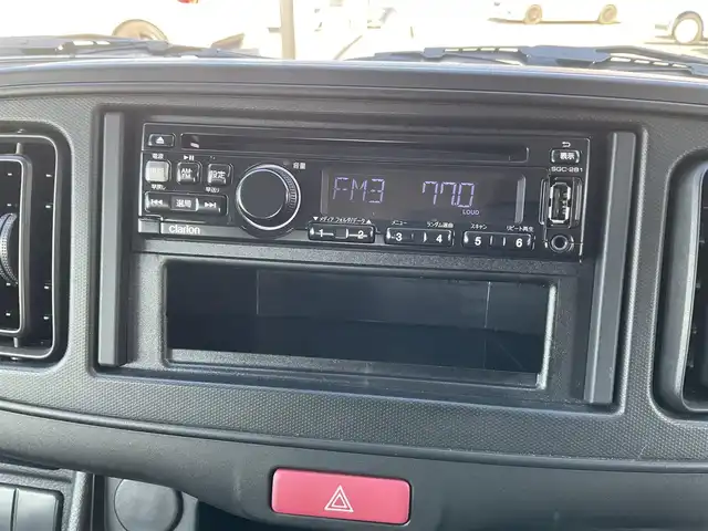 スズキ アルト L 滋賀県 2022(令4)年 1.4万km ソフトベージュメタリック ワンオーナー/車検9年8月まで/スズキセーフティサポート/アップグレードパッケージ/LEDヘッドライト/前席シートヒーター/オートエアコン/クラリオンCD/USBプレーヤー/ブラックドアミラー/リモコンキー/純正フロアマット/スペアキー有り/取扱説明書/保証書