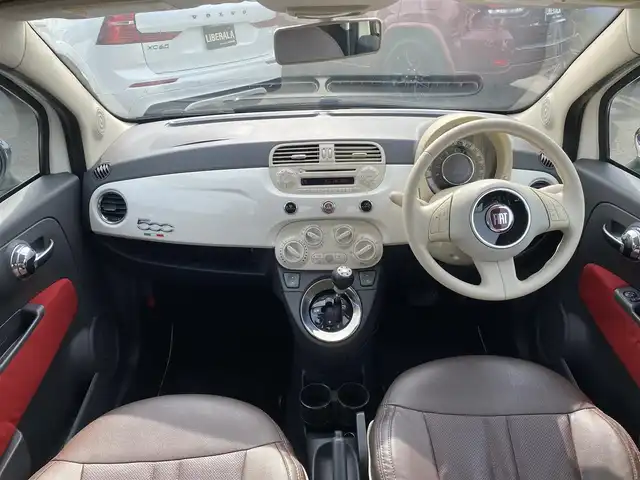 フィアット ５００ 1．2 ポップ 福岡県 2010(平22)年 8.4万km ボサノバホワイト ・社外ETC/・純正17AW/・保証書/・取扱説明書/・ハロゲンランプ/・リモコンキー/・MP3/・CDプレイヤー/・MTモード付AT/・シートカバー